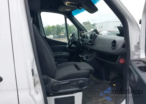 2024 Mercedes-Benz Sprinter 2500 Standard Roof 4-Cyl Diesel from USA, damaged, VIN W1Y4KBHY8RT165254